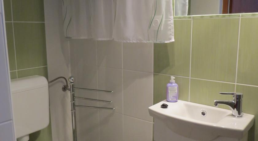 Galagonyas Apartman Eger Værelse billede